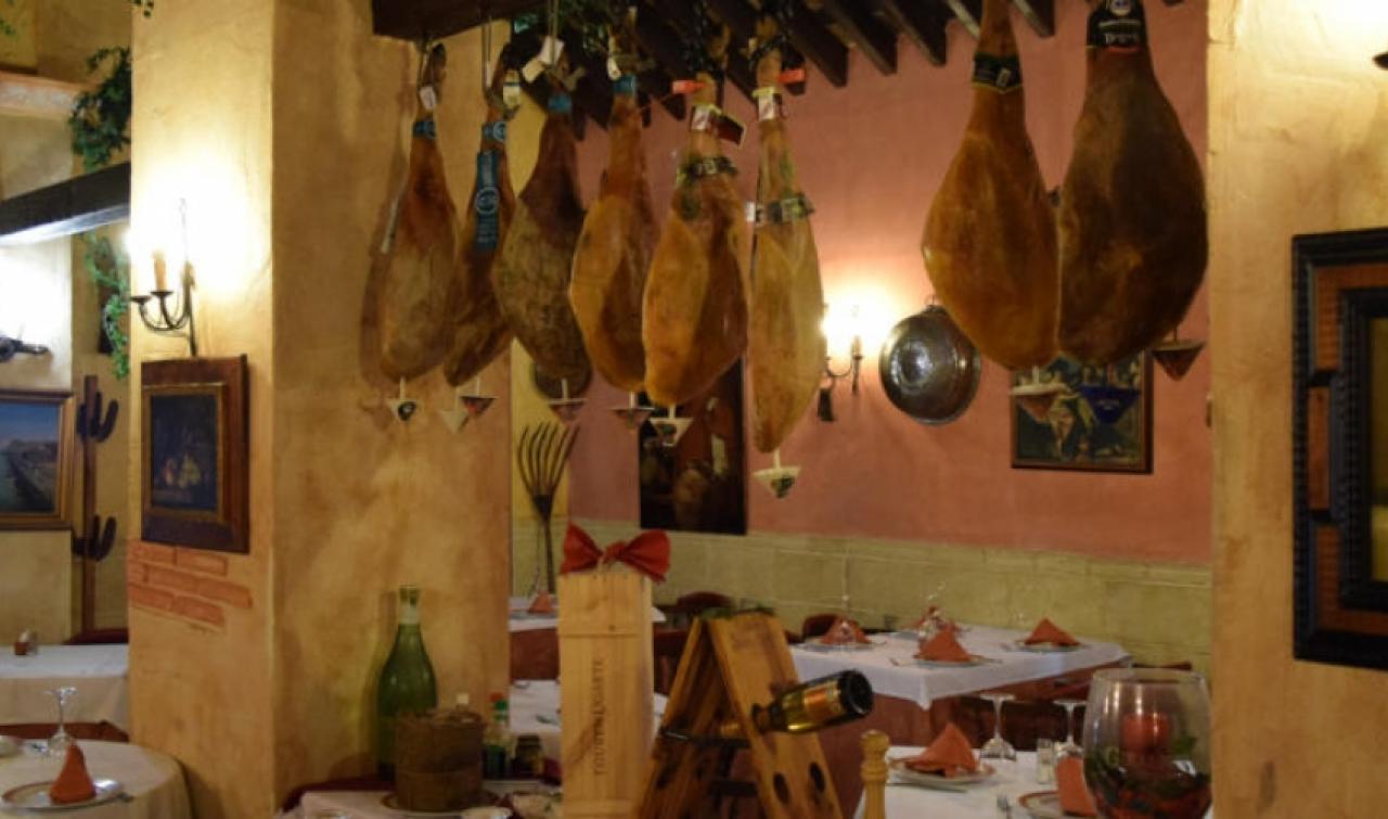Restaurante los tres arcos | Gastronomie | Buypidik - Spanish club ...
